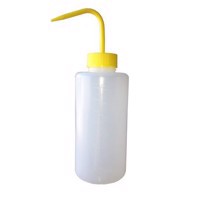 1 litran muoviruiskutin keltaisellä suuttimella